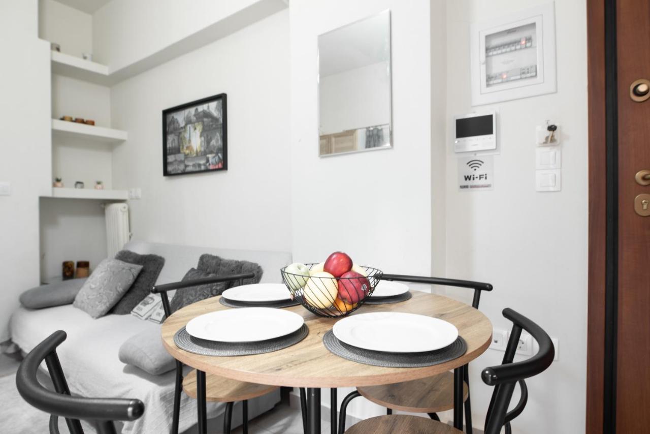 Cozy Cityscape Apartment In アテネ エクステリア 写真