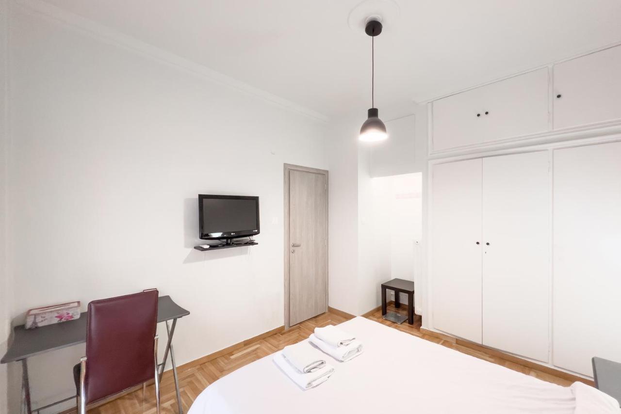 Cozy Cityscape Apartment In アテネ エクステリア 写真
