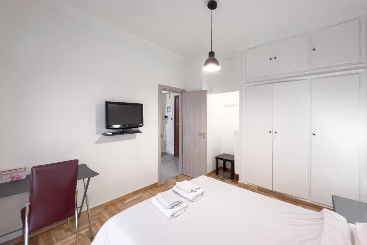Cozy Cityscape Apartment In アテネ エクステリア 写真