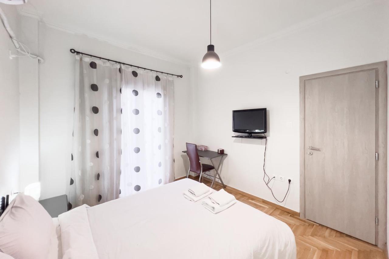 Cozy Cityscape Apartment In アテネ エクステリア 写真
